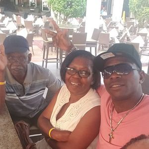 Meet your Posher, Clarissa